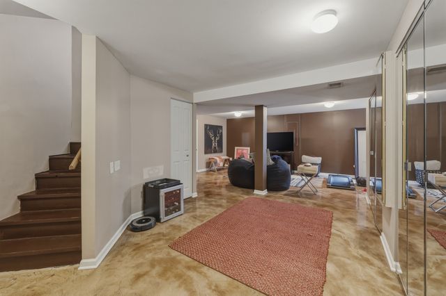 1268 Spaulding Road, Bartlett, IL 60103