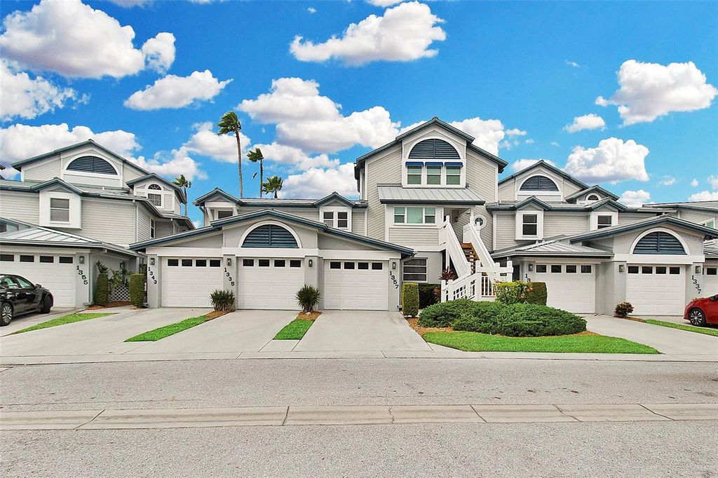 1343 SIESTA BAYSIDE DRIVE 1343-C, Sarasota, FL 34242