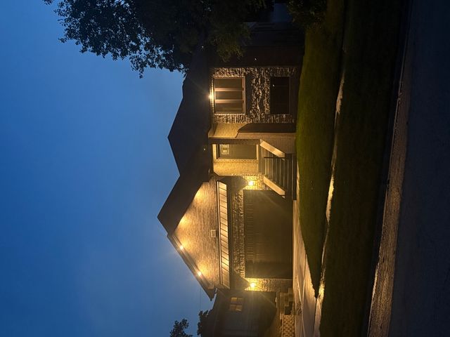 9432 S 82 Court, Hickory Hills, IL 60457