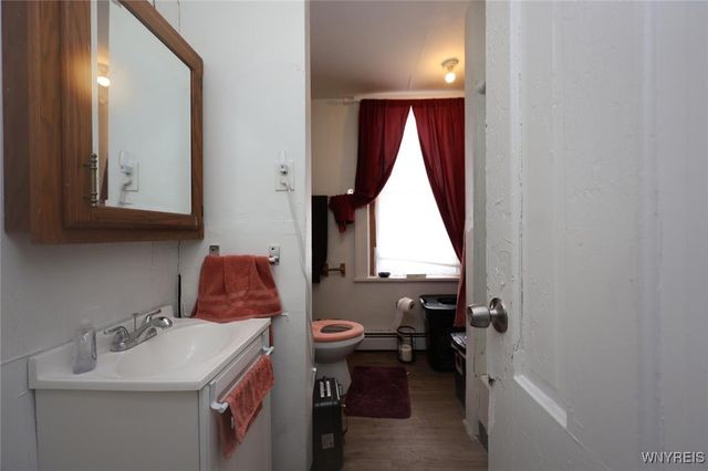 955 Niagara Avenue, Niagara Falls, NY 14305