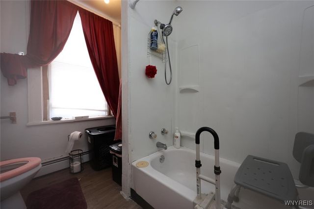 955 Niagara Avenue, Niagara Falls, NY 14305