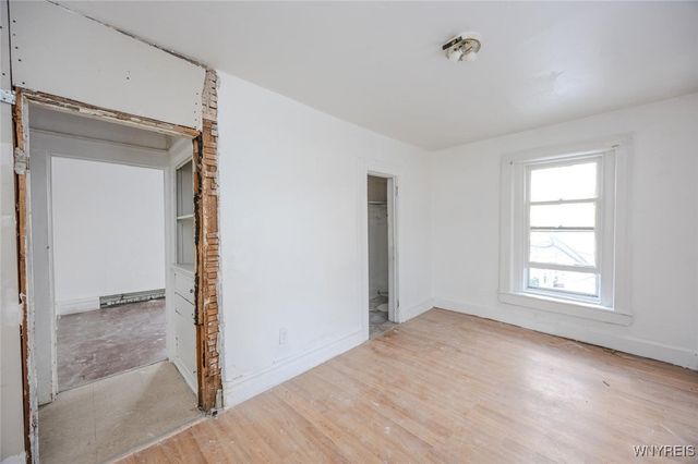 955 Niagara Avenue, Niagara Falls, NY 14305