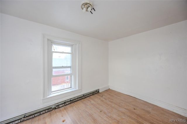 955 Niagara Avenue, Niagara Falls, NY 14305