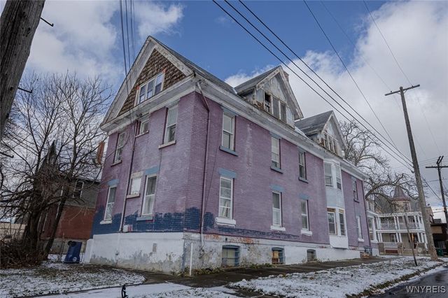 955 Niagara Avenue, Niagara Falls, NY 14305