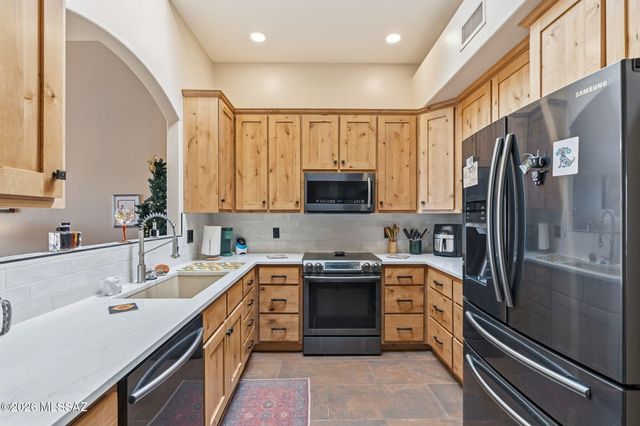 2541 S Pecan Valley Place, Green Valley, AZ 85614