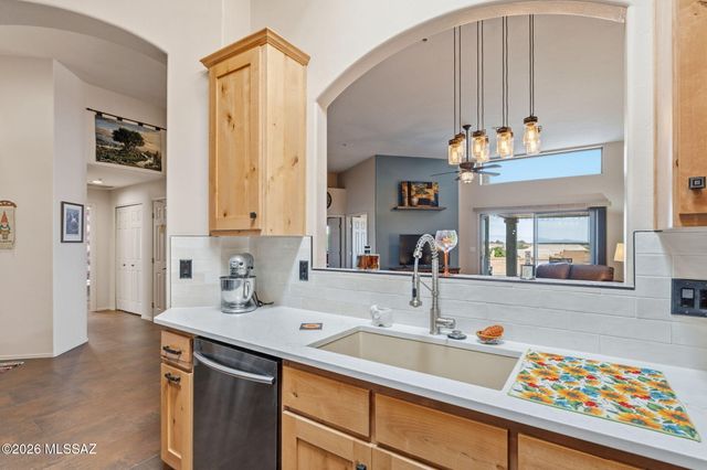 2541 S Pecan Valley Place, Green Valley, AZ 85614