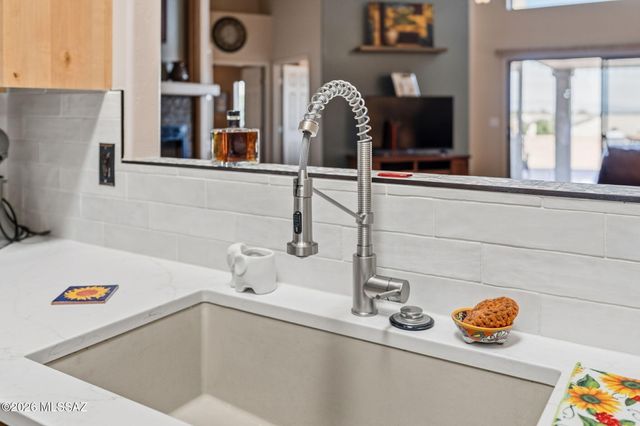 2541 S Pecan Valley Place, Green Valley, AZ 85614