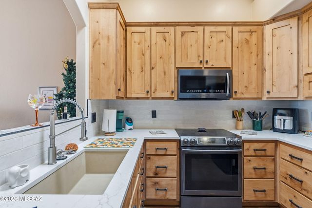 2541 S Pecan Valley Place, Green Valley, AZ 85614