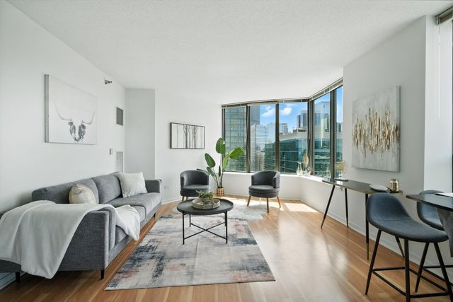 400 N La Salle Drive 2908, Chicago, IL 60610