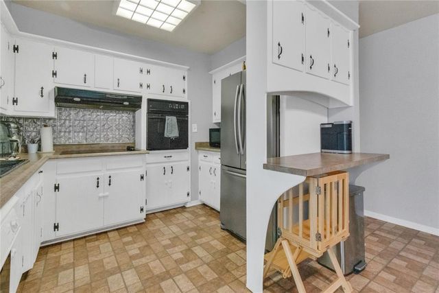 410 Vickie Drive, Del City, OK 73115