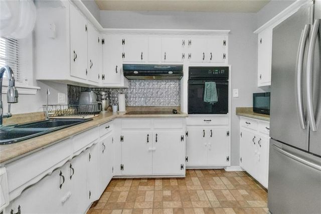 410 Vickie Drive, Del City, OK 73115