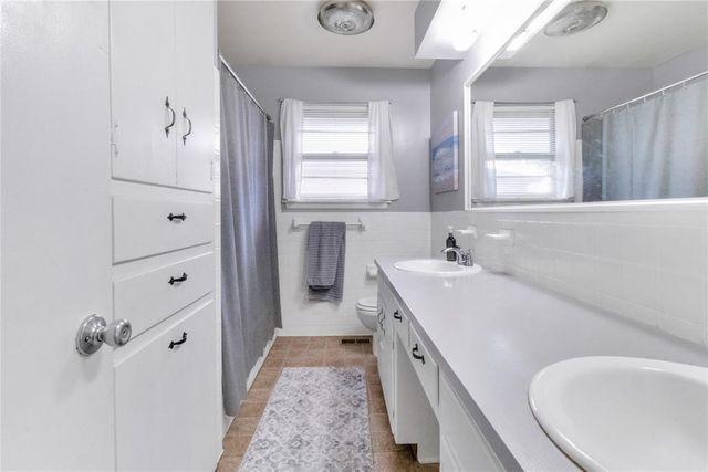 410 Vickie Drive, Del City, OK 73115