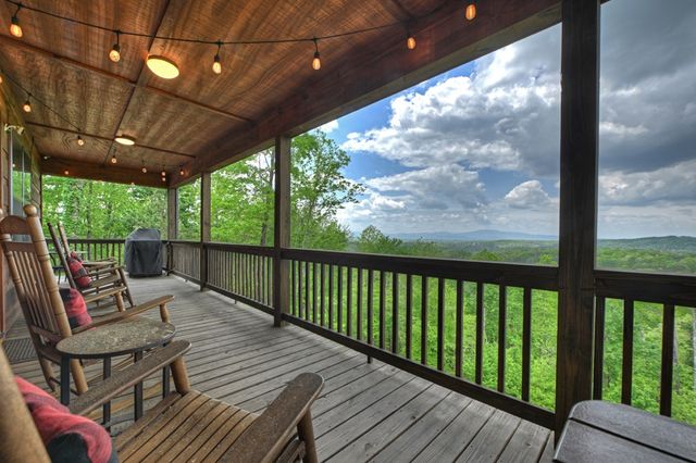 291 Tower Road, Mineral Bluff, GA 30559