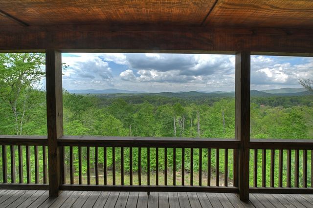 291 Tower Road, Mineral Bluff, GA 30559
