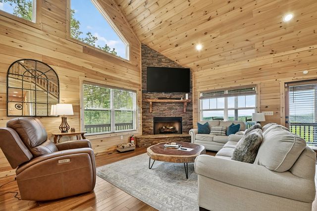 291 Tower Road, Mineral Bluff, GA 30559