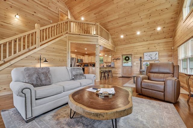 291 Tower Road, Mineral Bluff, GA 30559