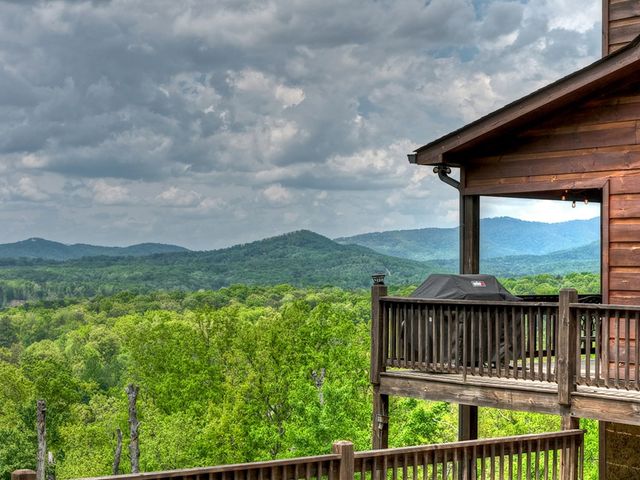 291 Tower Road, Mineral Bluff, GA 30559