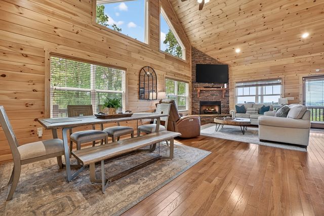 291 Tower Road, Mineral Bluff, GA 30559