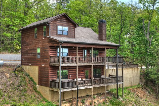 291 Tower Road, Mineral Bluff, GA 30559