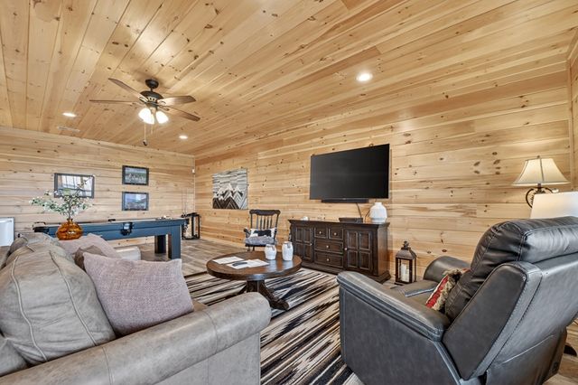 291 Tower Road, Mineral Bluff, GA 30559