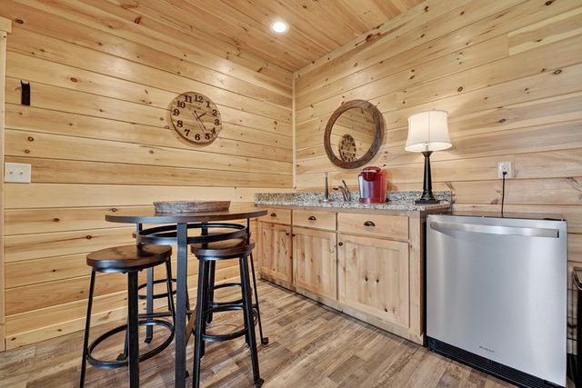 291 Tower Road, Mineral Bluff, GA 30559