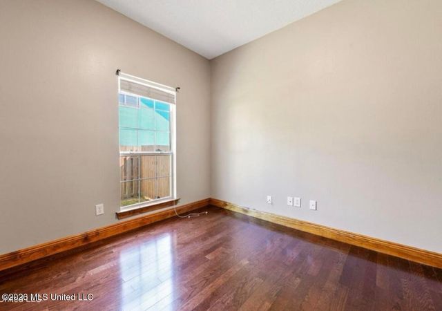 1302 Roswell Street, Pascagoula, MS 39581