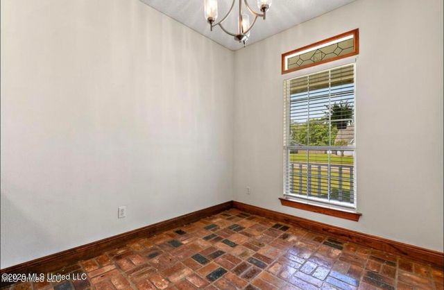 1302 Roswell Street, Pascagoula, MS 39581