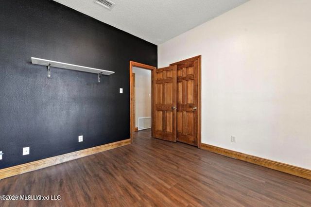 1302 Roswell Street, Pascagoula, MS 39581