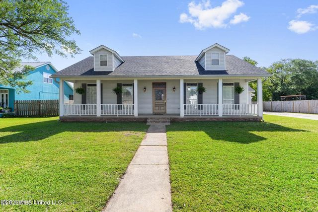 1302 Roswell Street, Pascagoula, MS 39581