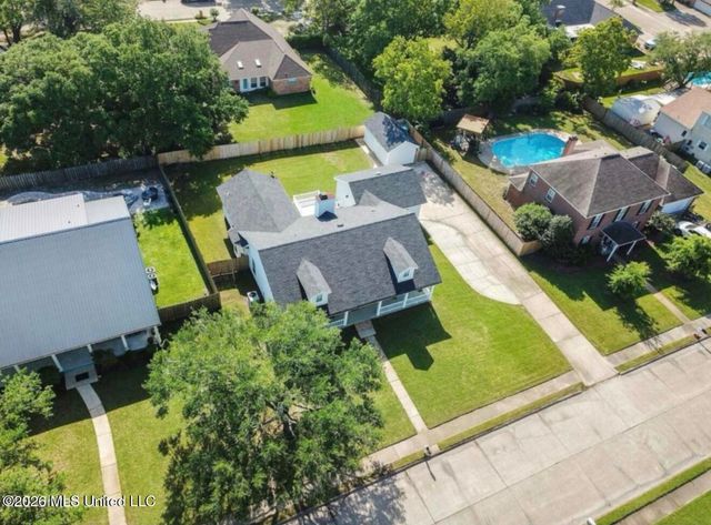 1302 Roswell Street, Pascagoula, MS 39581