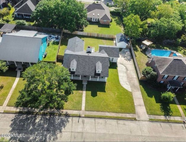 1302 Roswell Street, Pascagoula, MS 39581