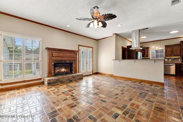 1302 Roswell Street, Pascagoula, MS 39581