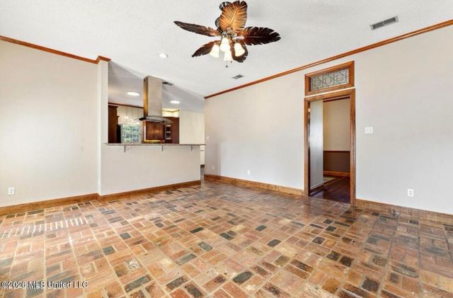 1302 Roswell Street, Pascagoula, MS 39581