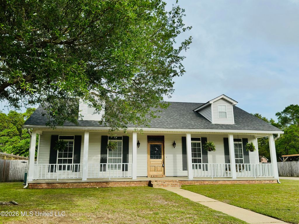 1302 Roswell Street, Pascagoula, MS 39581