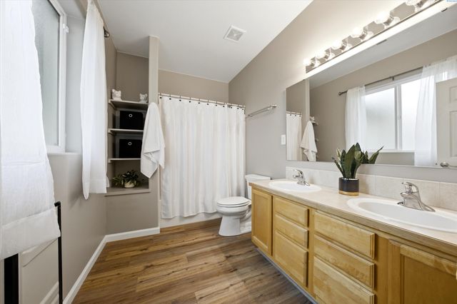 5812 11th Ave, Kennewick, WA 99337