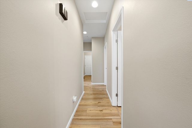 5812 11th Ave, Kennewick, WA 99337