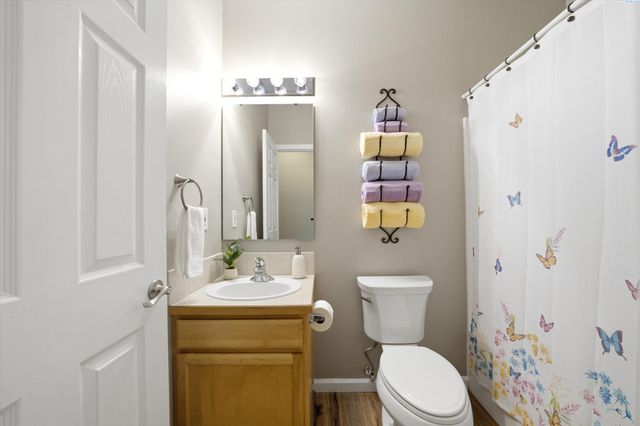 5812 11th Ave, Kennewick, WA 99337