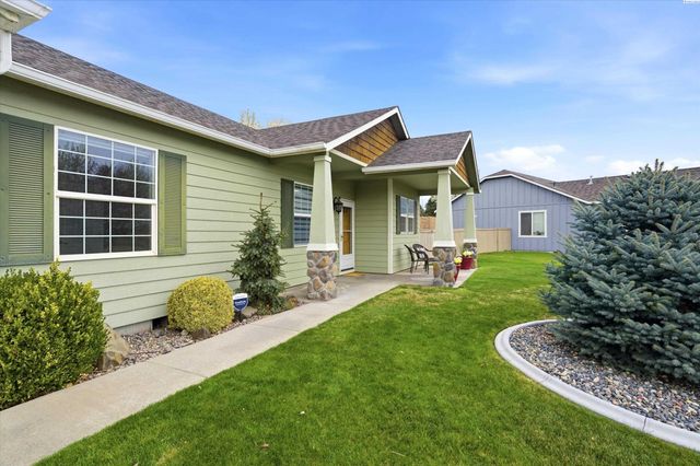 5812 11th Ave, Kennewick, WA 99337