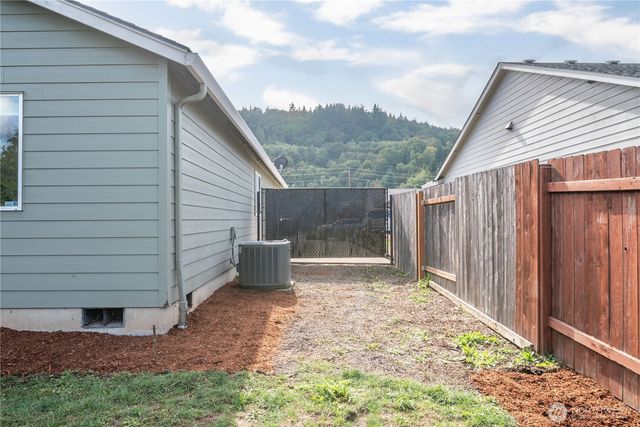 135 Haley Drive, Longview, WA 98632
