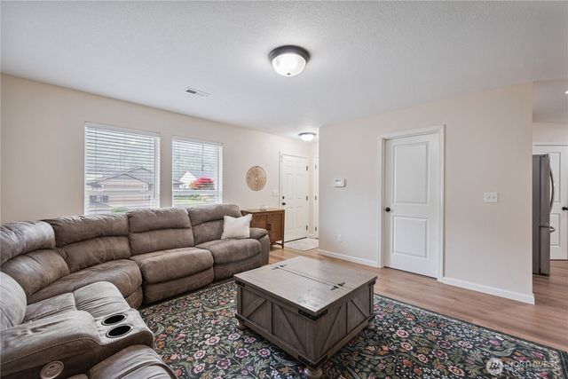 135 Haley Drive, Longview, WA 98632