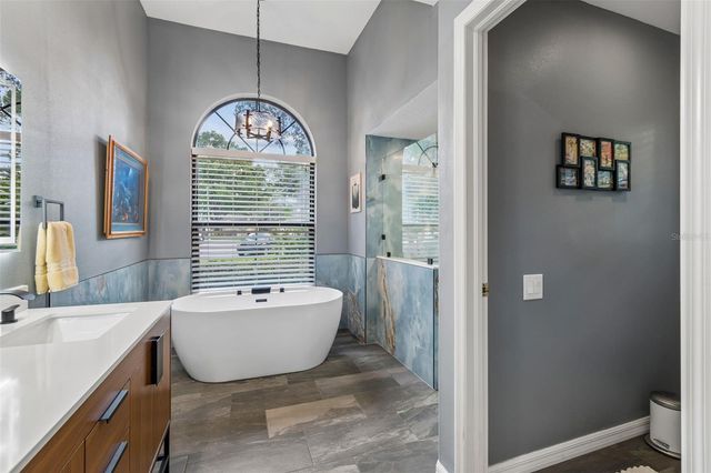1661 WOODRIDGE COURT, Lutz, FL 33559