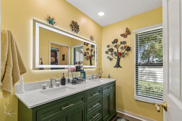 1661 WOODRIDGE COURT, Lutz, FL 33559