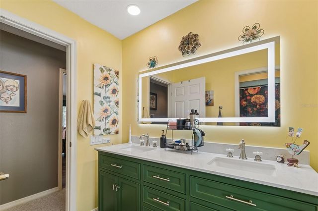 1661 WOODRIDGE COURT, Lutz, FL 33559