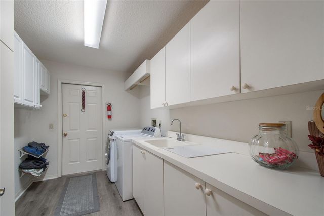 1661 WOODRIDGE COURT, Lutz, FL 33559