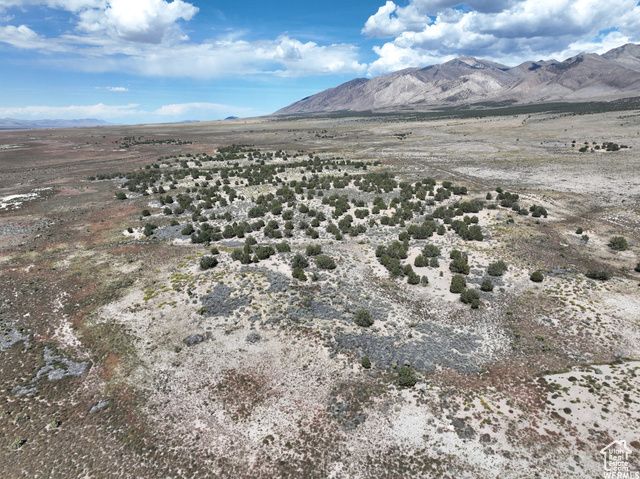 1052 E LINCOLN HWY, Dugway, UT 84022