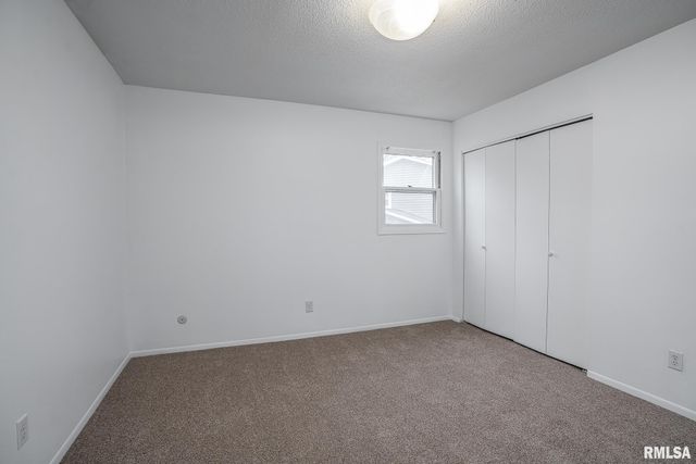 2530 Saint Johns Court, Bettendorf, IA 52722