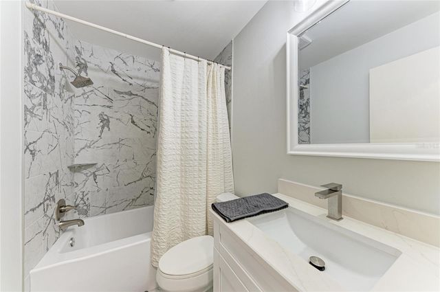 309 108TH STREET W 309, Bradenton, FL 34209