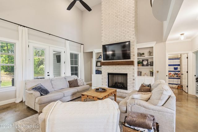 4411 Hunter Cove, Hernando, MS 38632