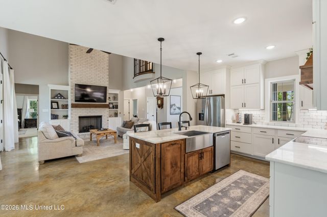 4411 Hunter Cove, Hernando, MS 38632
