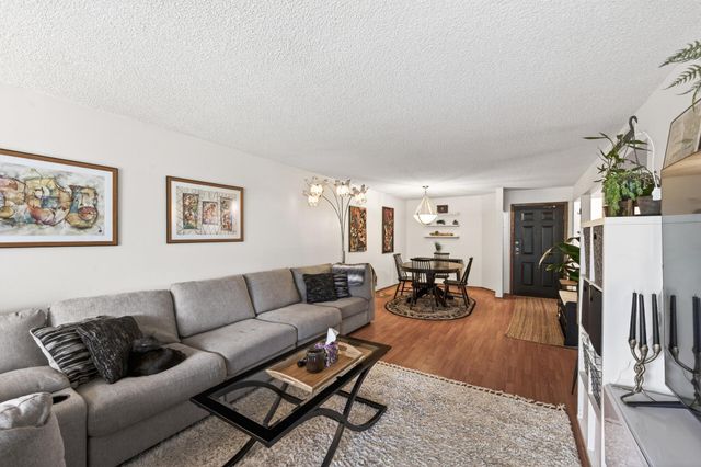 4385 Trenton Lane N 102, Plymouth, MN 55442